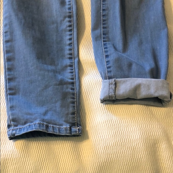 Jeans - Picture 2 of 5